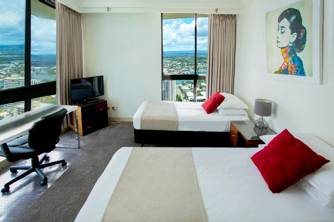 Penthouse At Imperial Surf * Gold Coast
